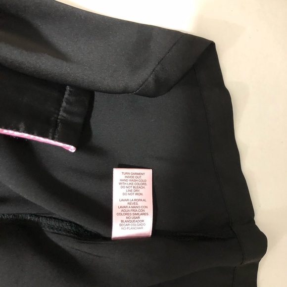 Juicy Couture Women's Satin Black and Pink Rhinestone Button Down Pajama Top XL - Picture 10 of 13